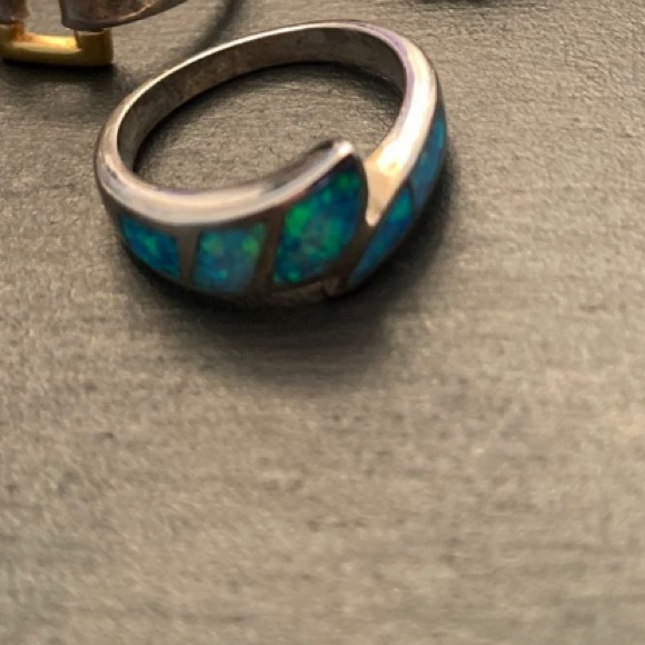 Sterling Silver Ocean blue Fire Opal ring - Picture 10 of 12